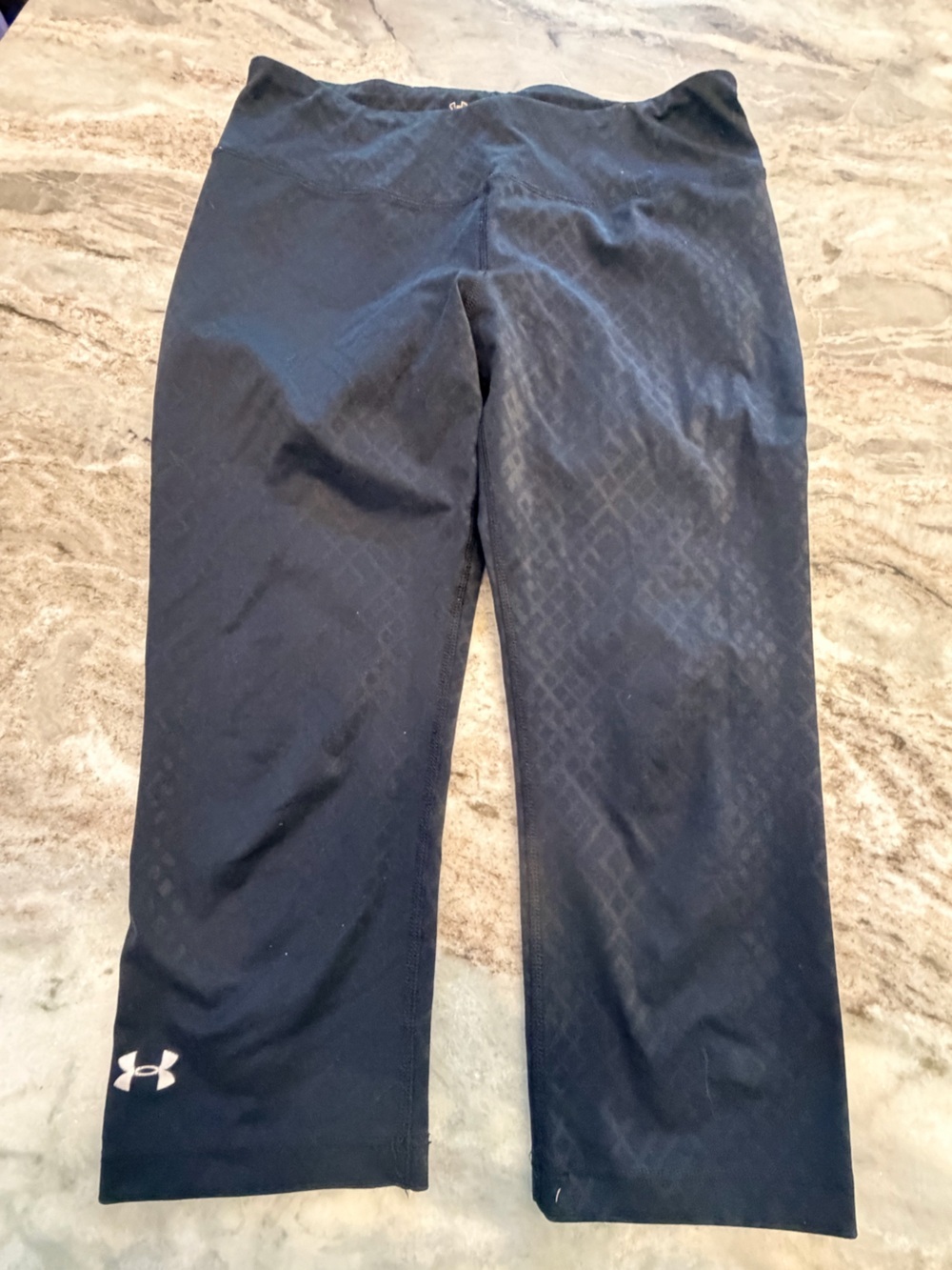 Under Armour HeatGear Small Black Printed Compression Capri Leggings